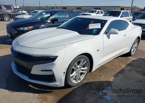 2019 Chevrolet Camaro 1Ls z USA, uszkodzony, nr VIN 1G1FB1RX1K0121755